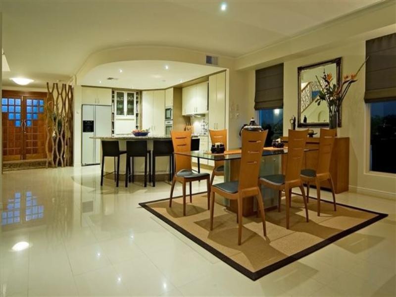 8063 Riverside Drive, Hope Island QLD 4212