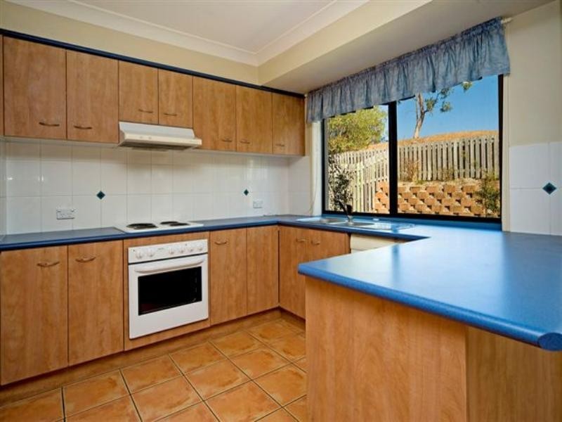 34/2 Studio Drive, Pacific Pines QLD 4211