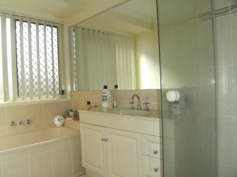 20 Silkwood Way, Molendinar QLD 4214