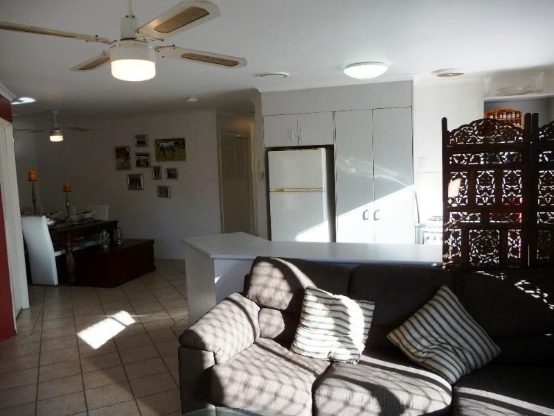 2/76 River Oak Drive, Helensvale QLD 4212