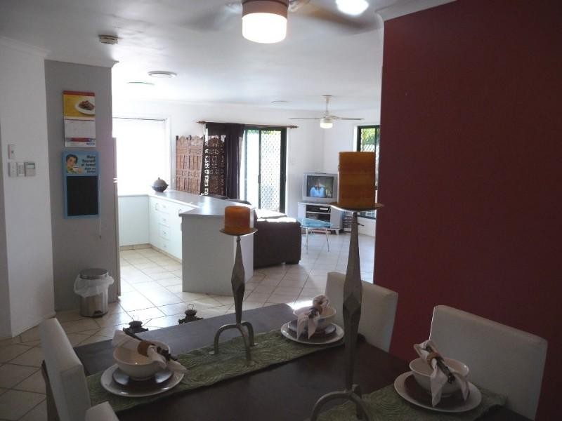 2/76 River Oak Drive, Helensvale QLD 4212