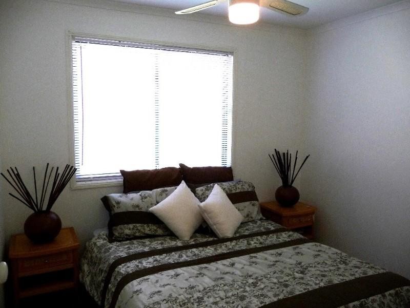 2/76 River Oak Drive, Helensvale QLD 4212