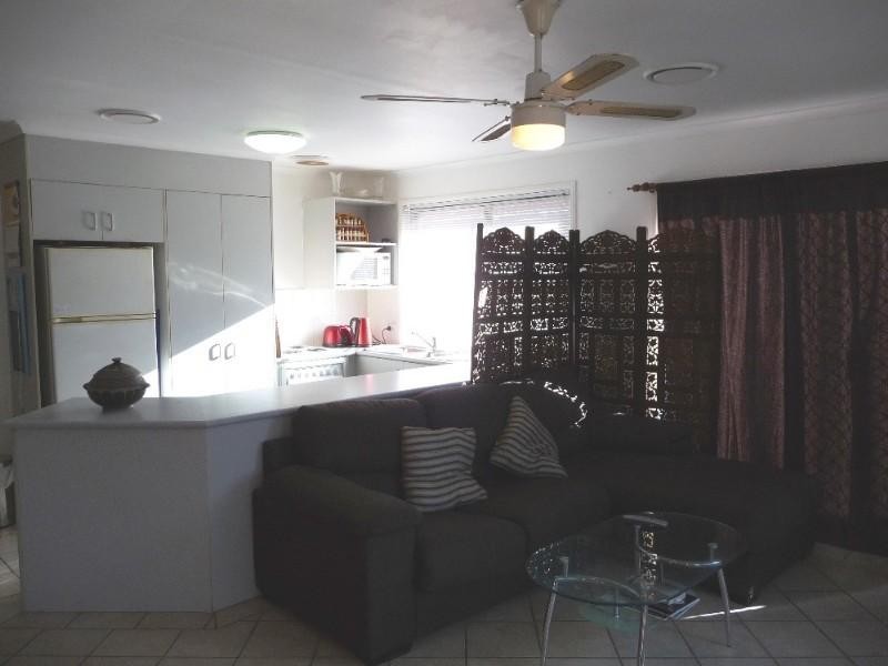 2/76 River Oak Drive, Helensvale QLD 4212