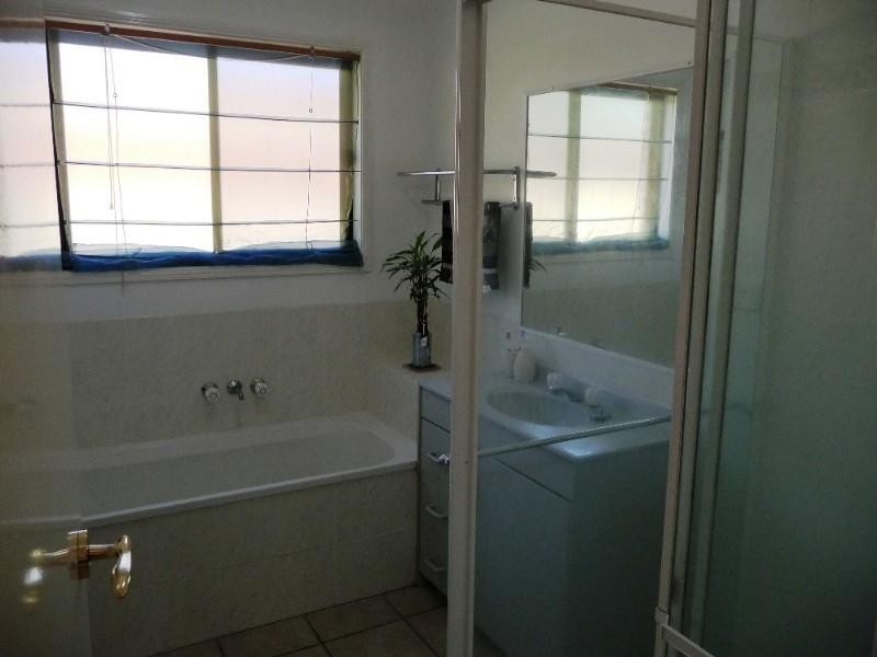 2/76 River Oak Drive, Helensvale QLD 4212