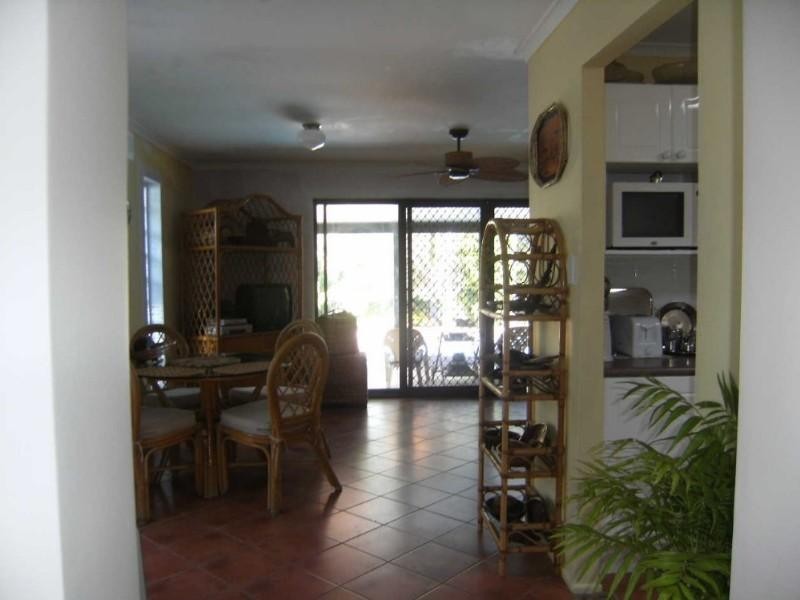 13 Armidale Crescent, Helensvale QLD 4212