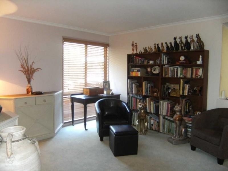 13 Armidale Crescent, Helensvale QLD 4212