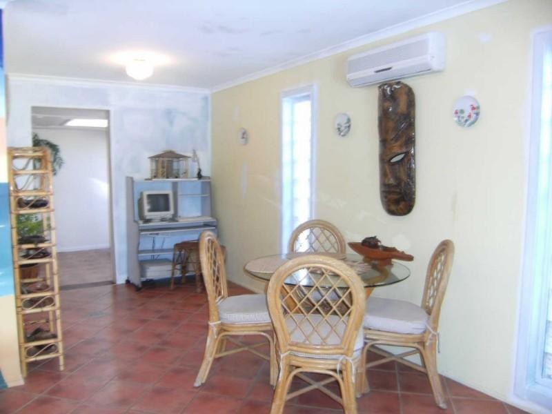 13 Armidale Crescent, Helensvale QLD 4212