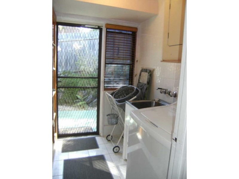 13 Armidale Crescent, Helensvale QLD 4212