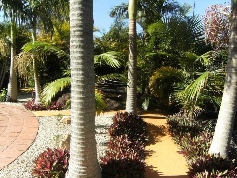 13 Armidale Crescent, Helensvale QLD 4212