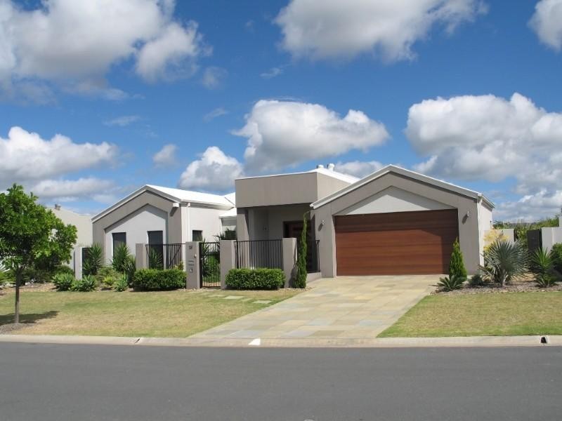 26 Salvado Drive, Pacific Pines QLD 4211
