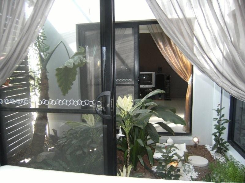 26 Salvado Drive, Pacific Pines QLD 4211