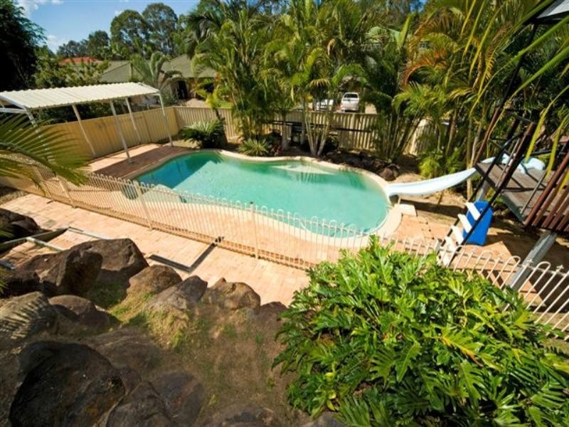 2 Poeppel Place, Helensvale QLD 4212