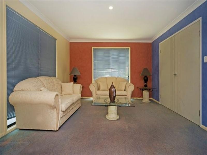 2 Poeppel Place, Helensvale QLD 4212