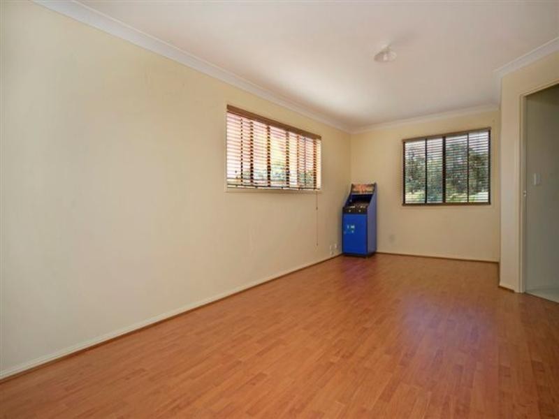 2 Poeppel Place, Helensvale QLD 4212
