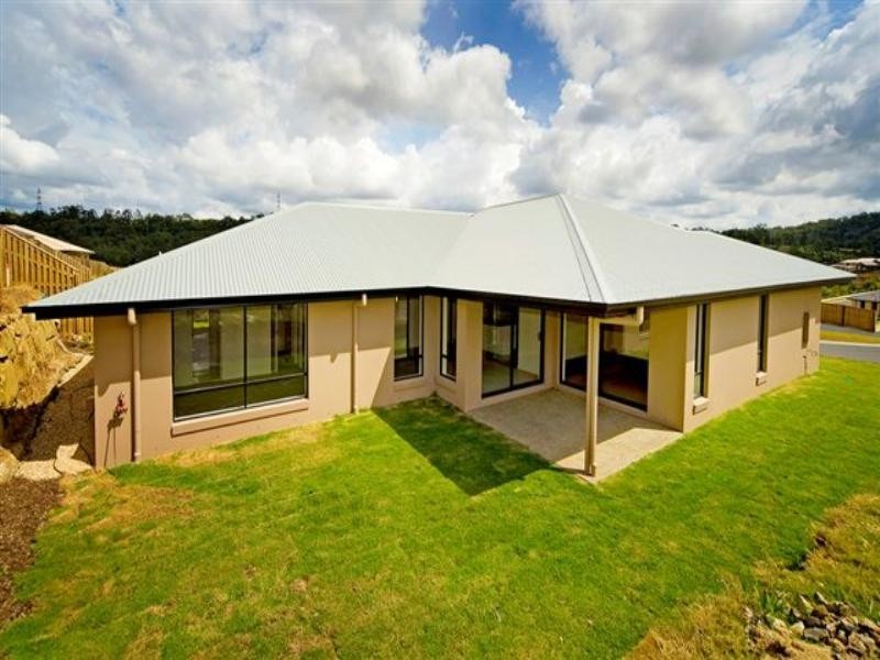 10 Willunga Street, Pacific Pines QLD 4211
