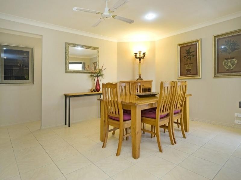 10 Burr Court, Pacific Pines QLD 4211