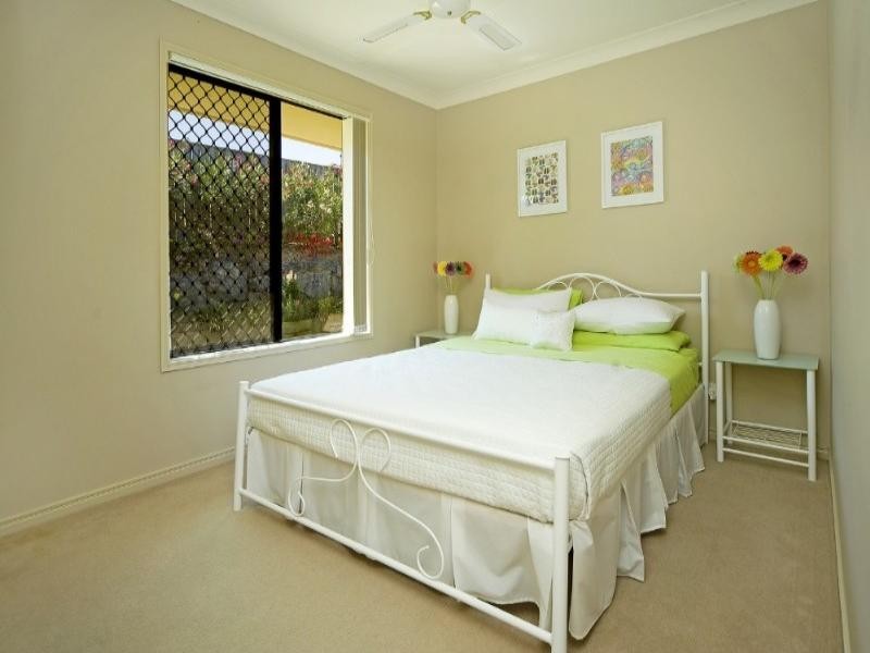 10 Burr Court, Pacific Pines QLD 4211