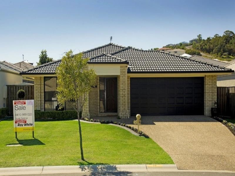 10 Burr Court, Pacific Pines QLD 4211