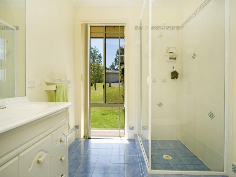 33 Maui Crescent, Oxenford QLD 4210