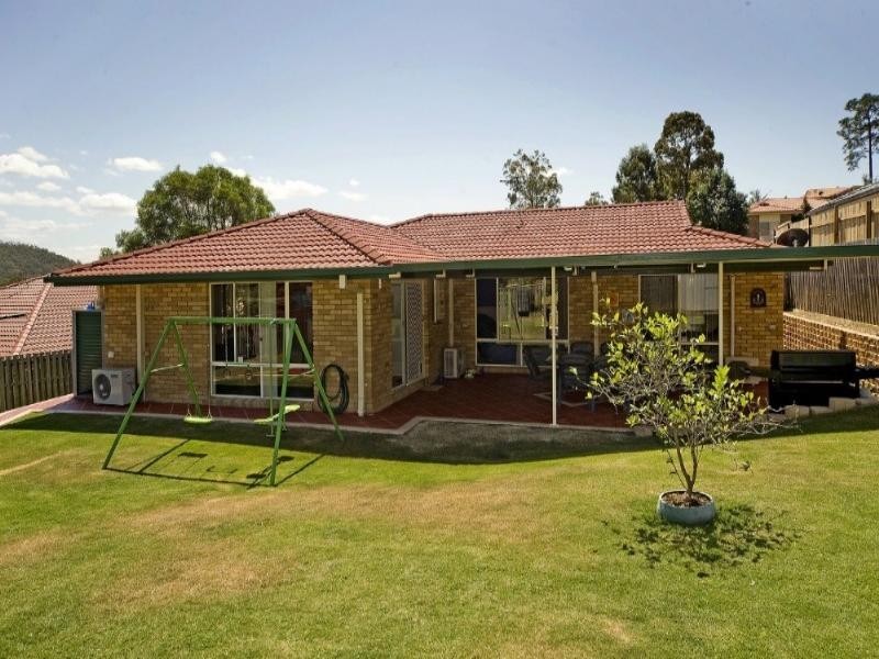 33 Maui Crescent, Oxenford QLD 4210