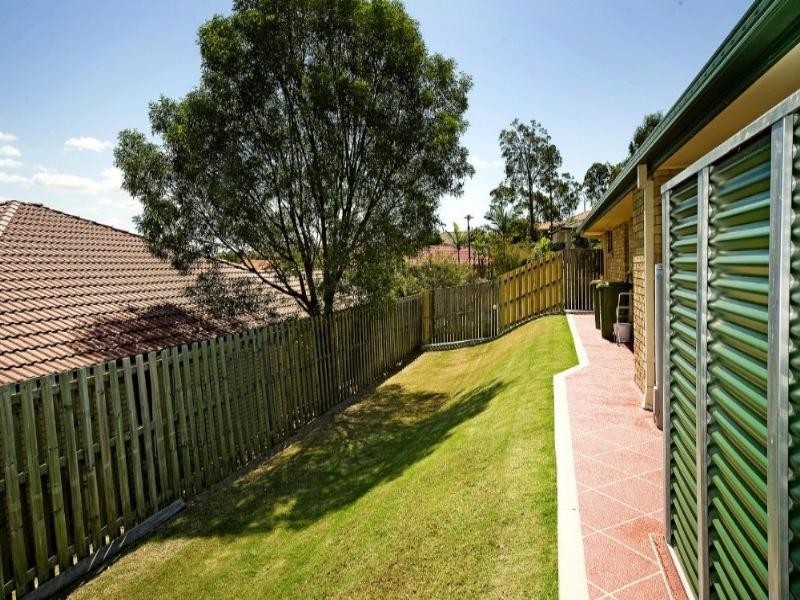 33 Maui Crescent, Oxenford QLD 4210