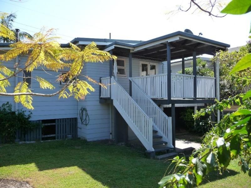 49 Ashbourne Terrace, Biggera Waters QLD 4216