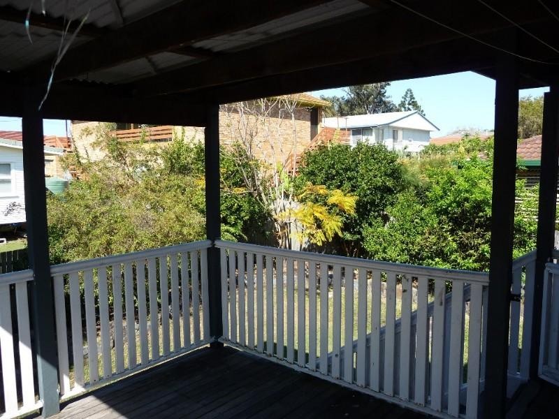 49 Ashbourne Terrace, Biggera Waters QLD 4216