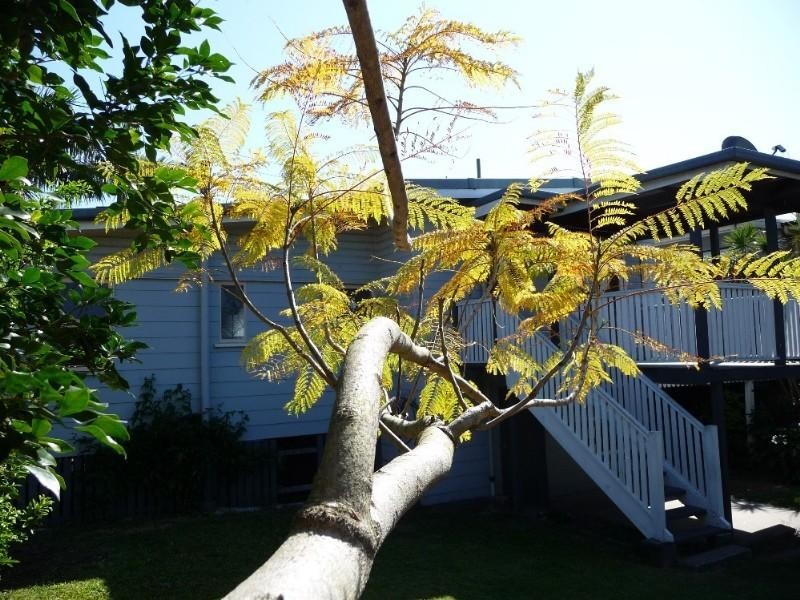 49 Ashbourne Terrace, Biggera Waters QLD 4216