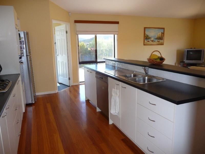 36 Buffalo Crescent, Pacific Pines QLD 4211