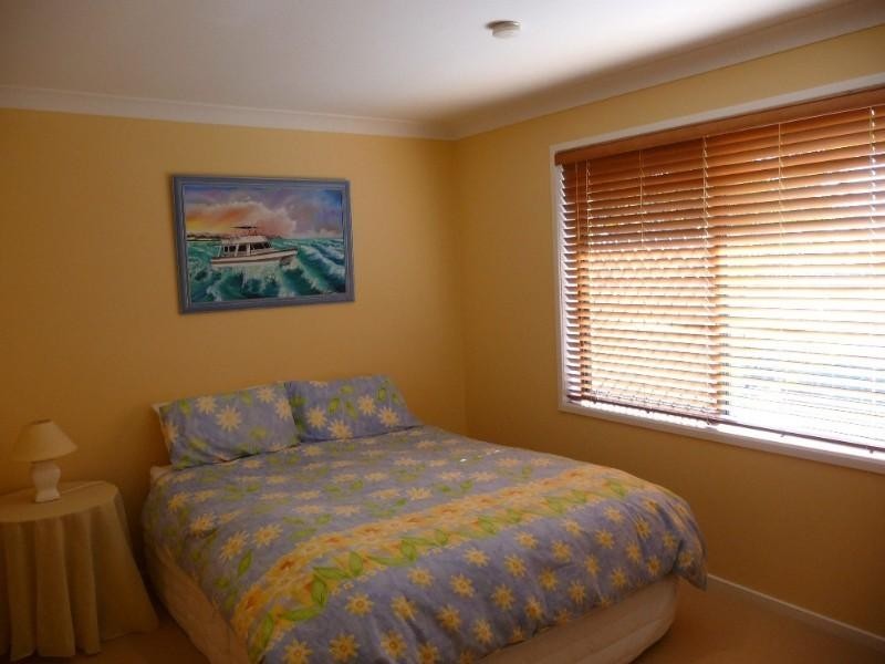 36 Buffalo Crescent, Pacific Pines QLD 4211