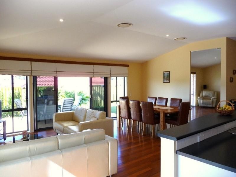 36 Buffalo Crescent, Pacific Pines QLD 4211