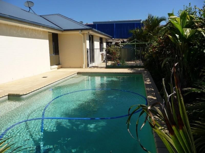 36 Buffalo Crescent, Pacific Pines QLD 4211