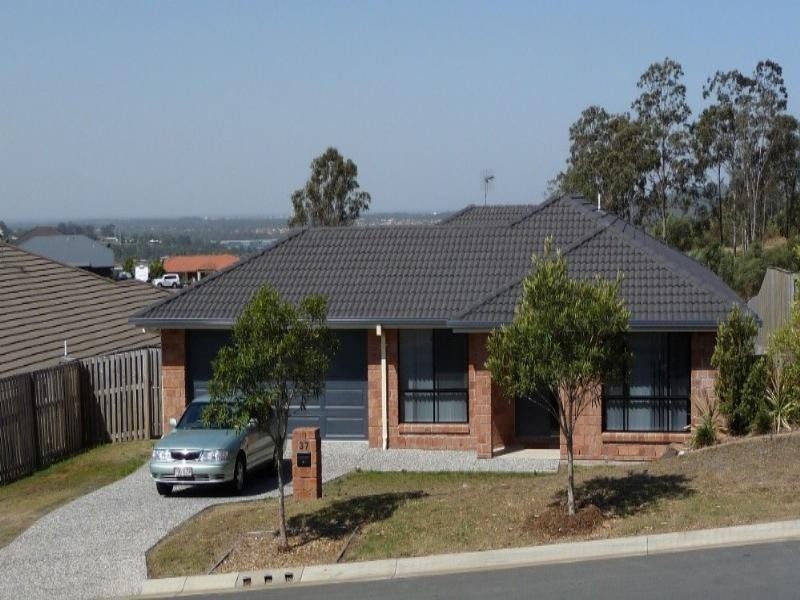 37 Codrington Circuit, Pacific Pines QLD 4211