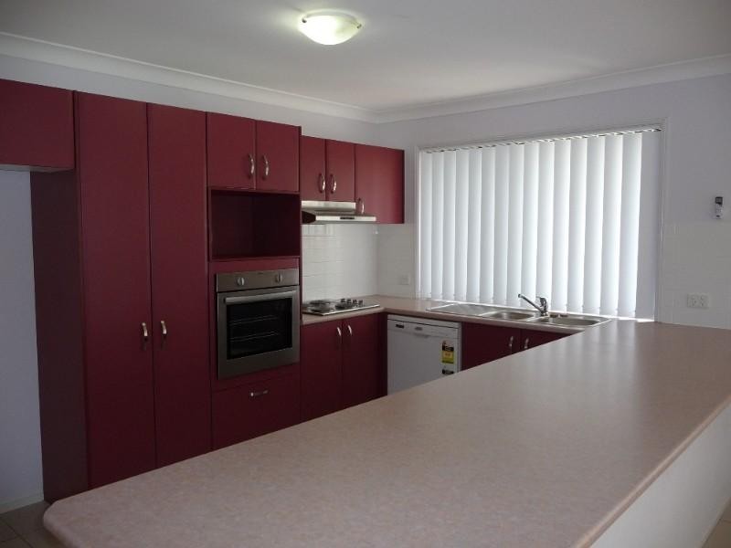 37 Codrington Circuit, Pacific Pines QLD 4211