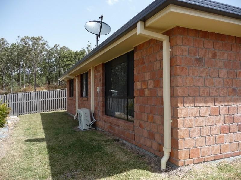 37 Codrington Circuit, Pacific Pines QLD 4211