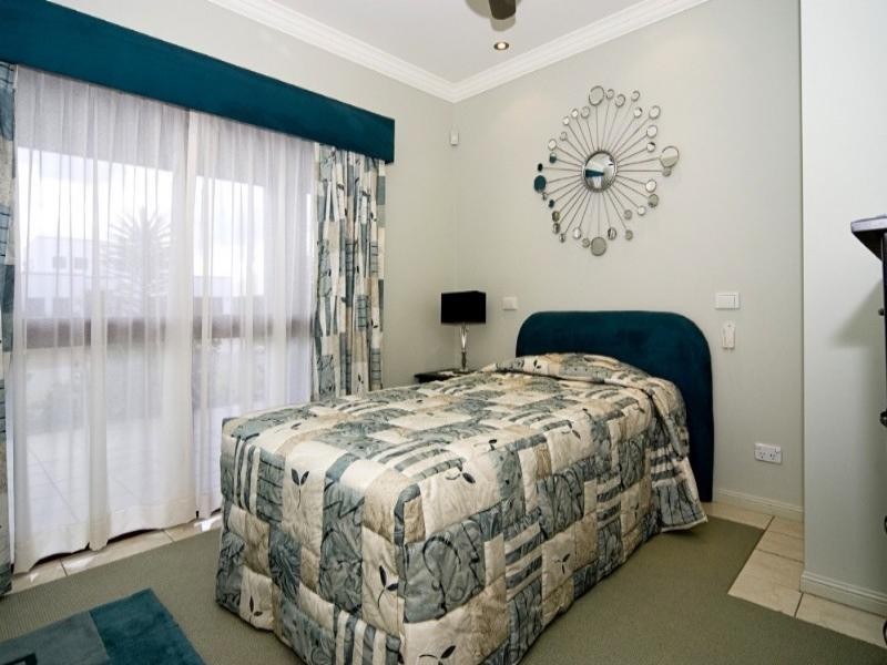 6 Princeton Street, Oxenford QLD 4210