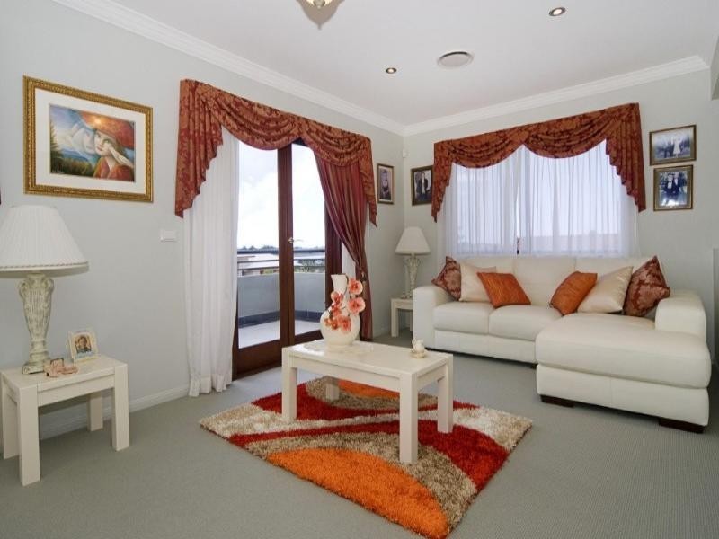 6 Princeton Street, Oxenford QLD 4210