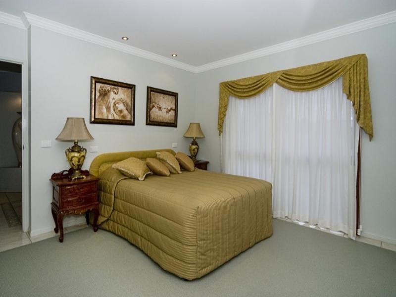 6 Princeton Street, Oxenford QLD 4210