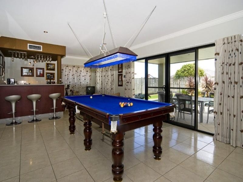 6 Princeton Street, Oxenford QLD 4210