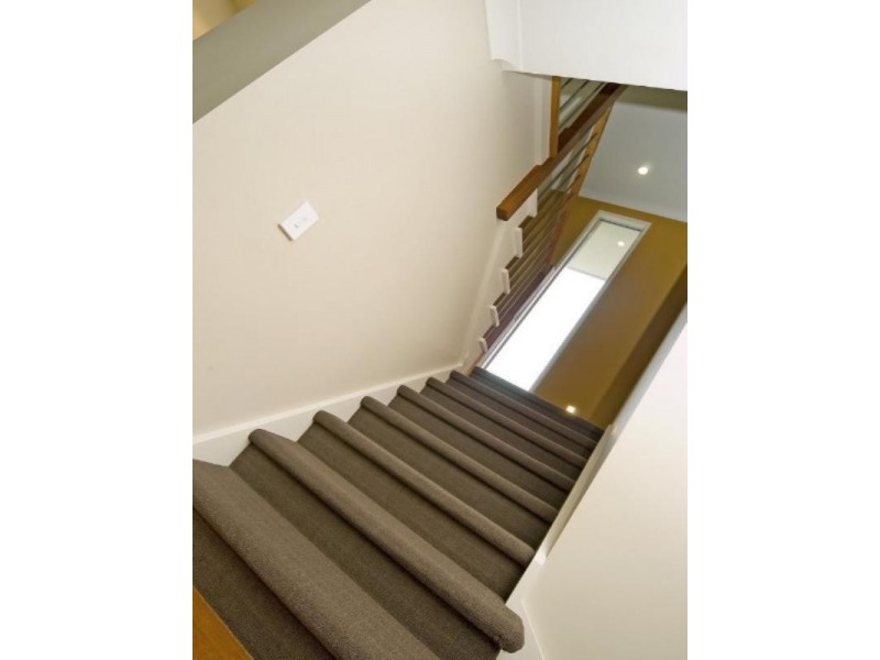 9 Meadow Court, Maudsland QLD 4210