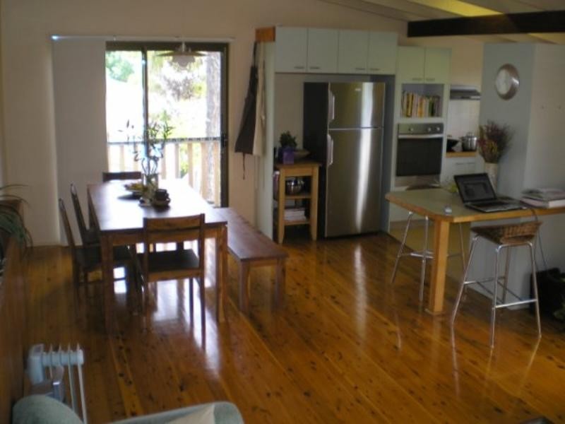 4 Malita Place, Pacific Pines QLD 4211