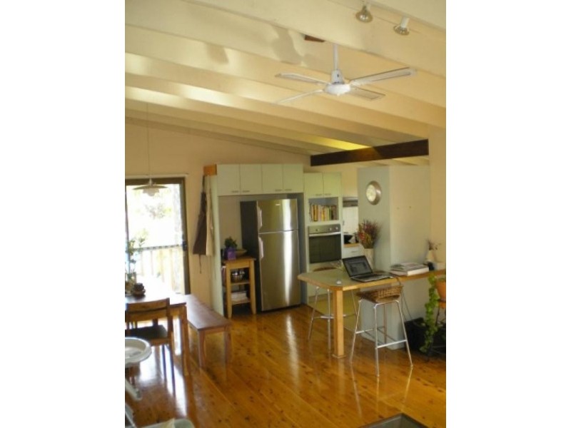 4 Malita Place, Pacific Pines QLD 4211