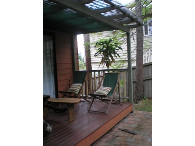4 Malita Place, Pacific Pines QLD 4211