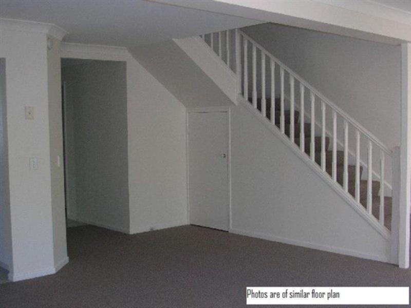 24/3 Arundel Drive, Arundel QLD 4214