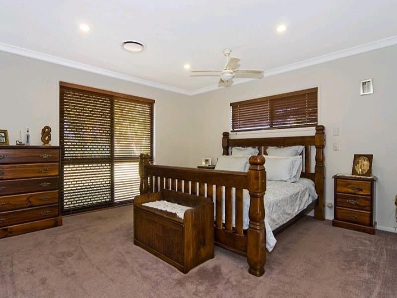 16 Morwell Court, Helensvale QLD 4212