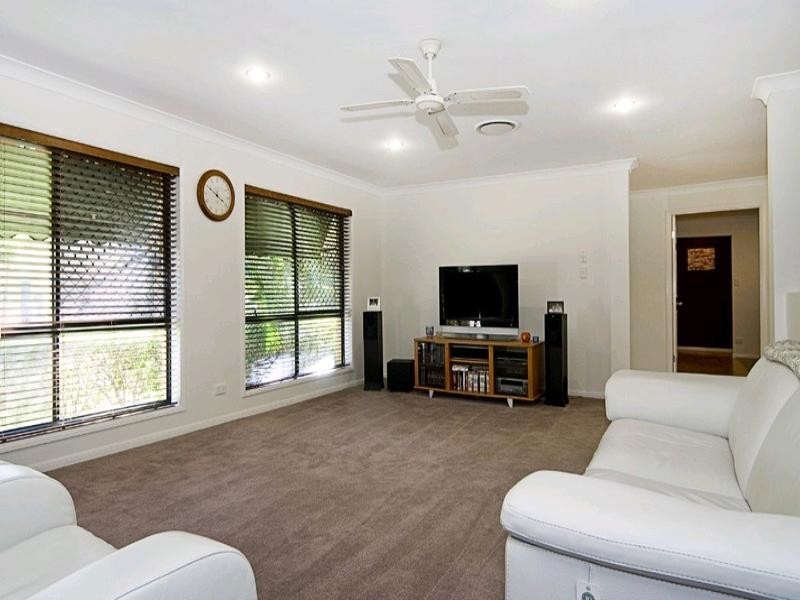 16 Morwell Court, Helensvale QLD 4212