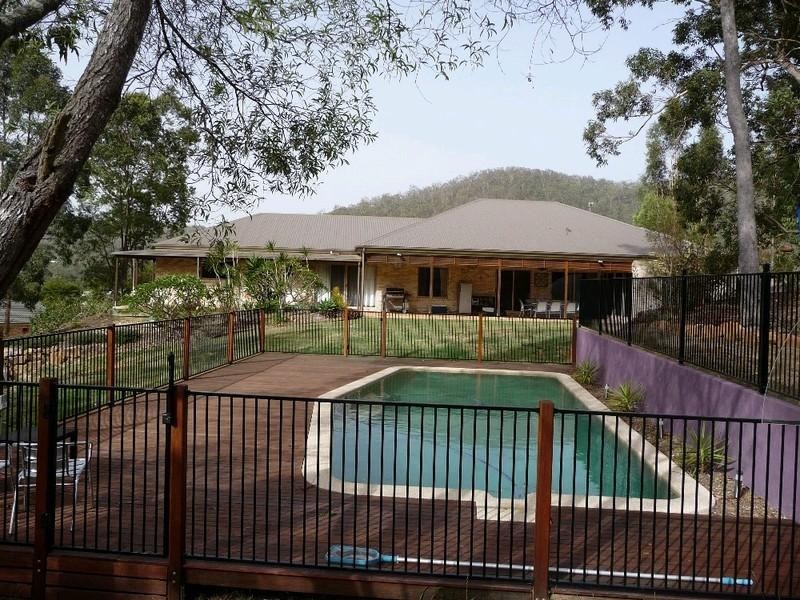 13 Barlee Place, Maudsland QLD 4210