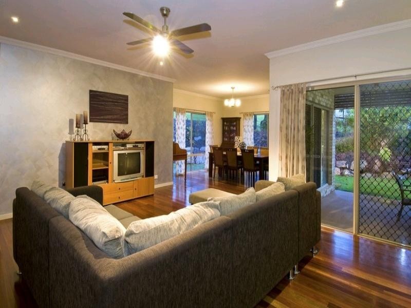 13 Barlee Place, Maudsland QLD 4210