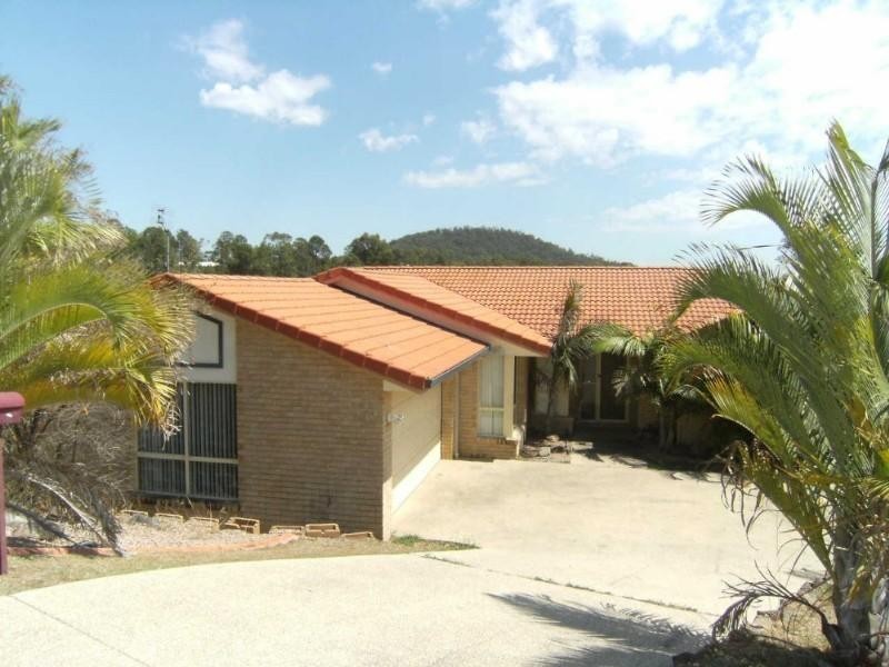 8 Laysan Crescent, Oxenford QLD 4210