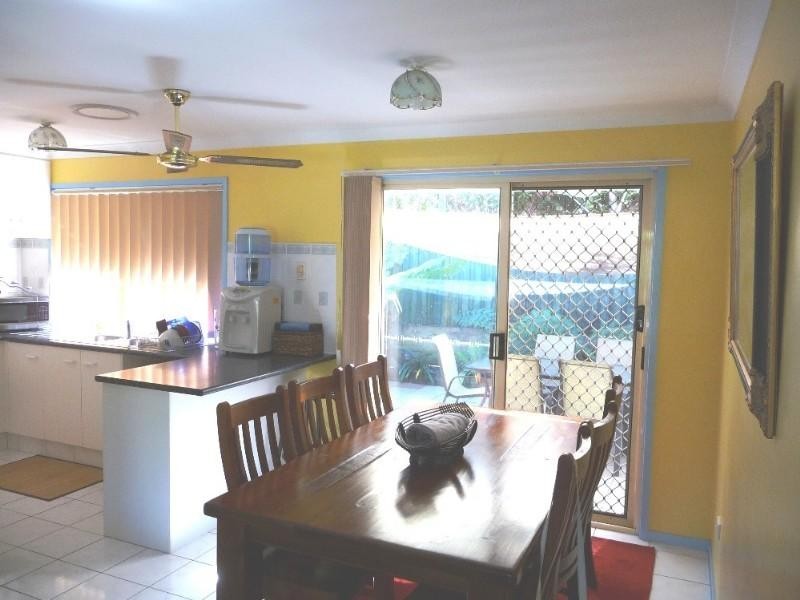 20 Plimsoll Place, Helensvale QLD 4212